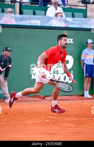 Paris, Frankreich. April 2024. Novak Djokovic während des Rolex Monte-Carlo ATP Masters 1000 Tennis am 13. April 2024 im Monte Carlo Country Club in Roquebrune Cap Martin, Frankreich bei Monaco. Quelle: Victor Joly/Alamy Live News Stockfoto