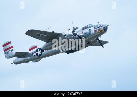 Sanford, Florida, USA, 21. April 2024, B-25 Bomber 'Panchito' während der Orlando Air Show 2024 auf dem Orlando, Sanford International Airport. (Foto Stockfoto