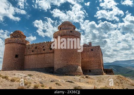 Castillo de La Calahorra liegt in La Calahorra in der spanischen Provinz Granada. Es liegt in den Ausläufern der Sierra Nevada. Gebaut zwischen 1 Stockfoto