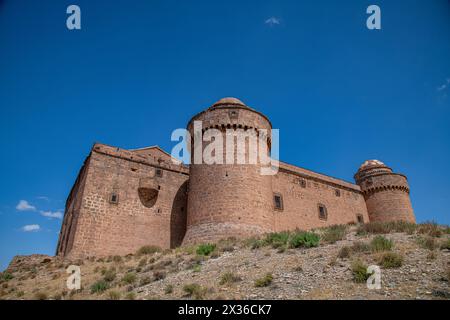 Castillo de La Calahorra liegt in La Calahorra in der spanischen Provinz Granada. Es liegt in den Ausläufern der Sierra Nevada. Gebaut zwischen 1 Stockfoto