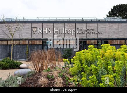 Außenansicht des RHS Hilltop, dem Home of Gardening Science Building der Wisley Royal Horticultural Society Surrey England UK Stockfoto