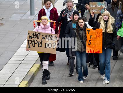 STOCKHOLM, SCHWEDEN - 19. APRIL 2024: Greta Thunberg und Fridays for Future Demonstration in Stockholm. Stockfoto