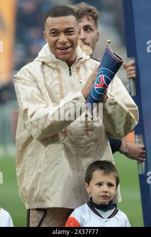 Lorient, Frankreich. April 2024. Kylian Mbappe von PSG während des Fußballspiels der französischen Meisterschaft Ligue 1 zwischen dem FC Lorient und Paris Saint-Germain (PSG) am 24. April 2024 im Stade du Moustoir in Lorient, Frankreich - Foto Jean Catuffe/DPPI Credit: DPPI Media/Alamy Live News Stockfoto