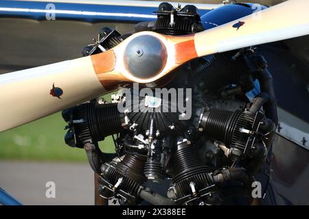 Die Comper C.L.A.7 Swift ist ein britisches Sportflugzeug aus den 1930er Jahren, das von der Comper Aircraft Company Ltd in Hooton Park, Cheshire, hergestellt wurde. Stockfoto