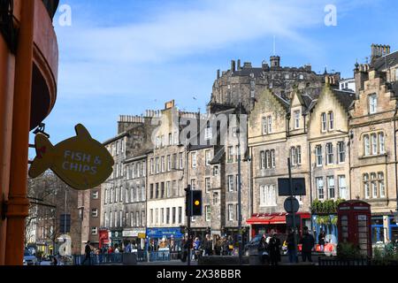 Edinburgh, Schottland - 31. März 2024: Blick auf Grassmarket auf Edinburgh auf Schottland Stockfoto