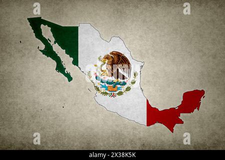 Grunge-Karte von Mexiko mit seiner Flagge innerhalb der Grenze auf einem alten Papier gedruckt. Stockfoto