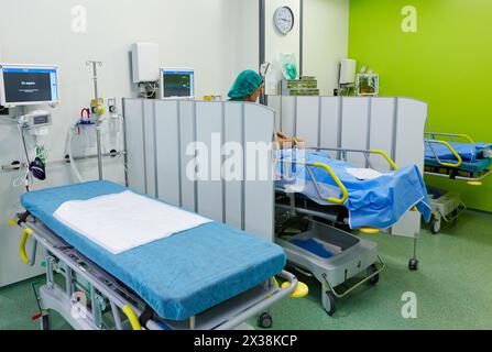 Reanimation-Einheit, ambulante Chirurgie, Krankenhaus Donostia, San Sebastian, Gipuzkoa, Baskisches Land, Spanien Stockfoto