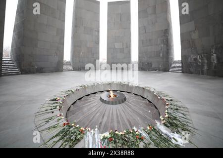 JEREWAN, ARMENIEN - 5. JAN 2017: Gedenkkomplex Tsitsernakaberd, gewidmet dem Völkermord an armeniern im Jahr 1915 Stockfoto