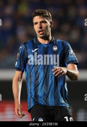 Bergamo, Italien. April 2024. Berat Djimsiti aus Atalanta während des Spiels der UEFA Europa League im Stadio di Bergamo, Bergamo. Der Bildnachweis sollte lauten: Jonathan Moscrop/Sportimage Credit: Sportimage Ltd/Alamy Live News Stockfoto