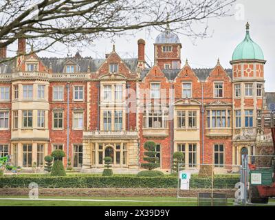 Südfassade der Landresidenz des britischen Monarchen, Sandringham House, England. Stockfoto