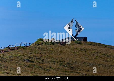 Cape Horn Monument. Diese Skulptur ist eine Hommage an die Seeleute, die bei dem Versuch umgekommen sind, Cape Horn zu erkunden. Stockfoto