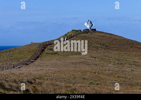 Cape Horn Monument. Diese Skulptur ist eine Hommage an die Seeleute, die bei dem Versuch umgekommen sind, Cape Horn zu erkunden. Stockfoto