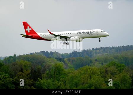 REKORDDATUM NICHT ANGEGEBEN Helvetic Airlines Embraer 190/195 - MSN 285 HB-JVN landet am Flughafen Kloten, Zürich Copyright: XSergioxBrunettix Stockfoto