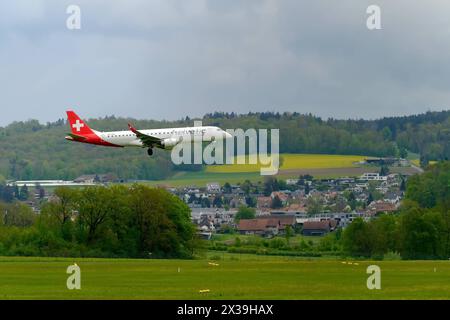 REKORDDATUM NICHT ANGEGEBEN Helvetic Airlines Embraer 190/195 - MSN 285 HB-JVN landet am Flughafen Kloten, Zürich Copyright: XSergioxBrunettix Stockfoto