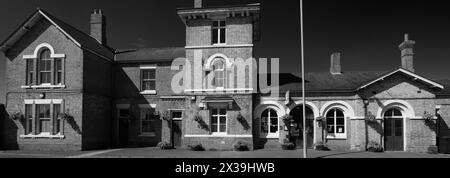 Vorderansicht des Bahnhofs Spalding, Lincolnshire, England, Großbritannien Stockfoto