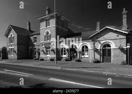 Vorderansicht des Bahnhofs Spalding, Lincolnshire, England, Großbritannien Stockfoto