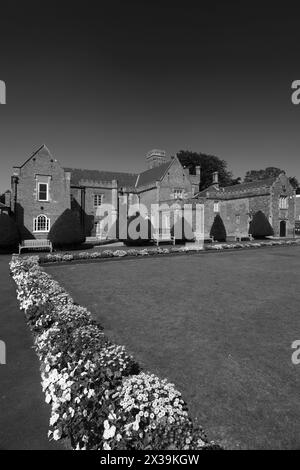 Frühlingsblumen in Ayscoughfee Hall and Gardens; Spalding Town; Lincolnshire; England; Großbritannien Stockfoto