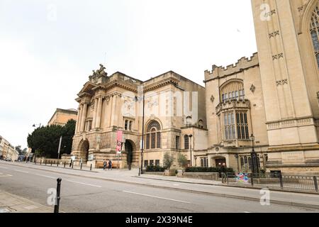 Bristol, England, 30. März 2024: Gebäude des Bristol Museum and Art Gallery Stockfoto