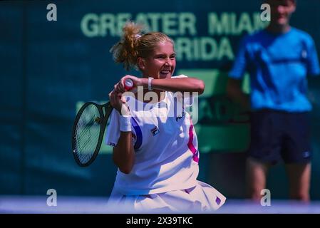 Monica Seles (YUG) trat bei der Lipton International Players Championships 1990 an Stockfoto