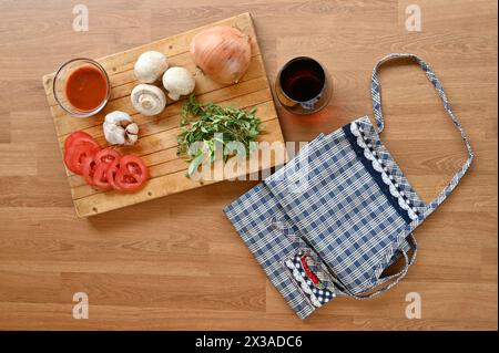 Hausgemachte Pizzazutaten, Essenskits für zuhause oder für einen lustigen Familienabend. Stockfoto