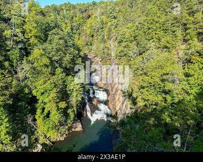 Die malerische Wasserfälle im Tallulah Falls State Park in Georgia, USA an einem sonnigen Tag. Stockfoto