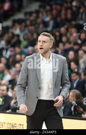 Paris, Frankreich. April 2024. Tuomas LISALO während des Paris Basketball vs Cholet - Africa Game 2024 am 24. April 2024 in der Adidas Arena in Paris, Frankreich. (Foto: F. Blaise/ÙPtertainment/SIPA USA) Credit: SIPA USA/Alamy Live News Stockfoto