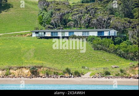 Villen und fabelhafte Häuser von Waiheke Island Stockfoto