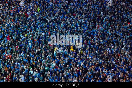 Detroit, Usa. April 2024. Am 25. April 2024 wurde das NFL Draft Theater im 2024 Campus Martius Park und im Hart Plaza in Detroit, Michigan, besucht. Foto: Rena Laverty/UPI Credit: UPI/Alamy Live News Stockfoto