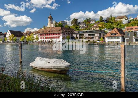 Blick über den Rhein zur Altstadt und Festung Munot, Schaffhausen, Schweiz, Schaffhausen, Kanton Schaffhausen, Schweiz Stockfoto