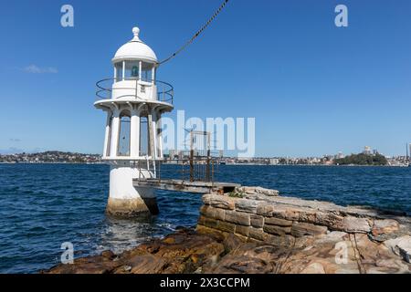 Leuchtturm von Robertson(s) Point, auch bekannt als Leuchtturm von Cremorne Point auf der Landzunge von Cremorne Point, Sydney Lower North Shore, NSW, Australien, 2024 Stockfoto