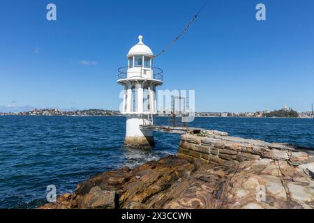 Leuchtturm von Robertson(s) Point, auch bekannt als Leuchtturm von Cremorne Point auf der Landzunge von Cremorne Point, Sydney Lower North Shore, NSW, Australien, 2024 Stockfoto