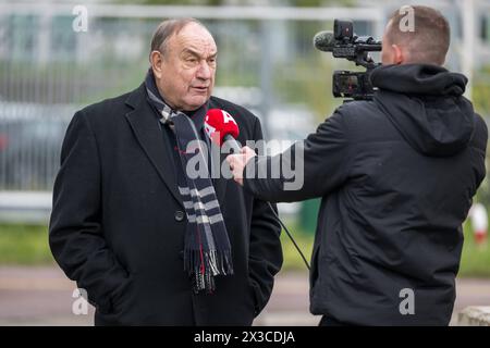 25. APRIL 2024 Spoed beraad bij AFC Ajax AMSTERDAM, NIEDERLANDE - 25. APRIL: Gast arriveerd voor het Spoed beraad bij AFC Ajax op Sportpark de Toekomst op 25. April 2024 in Amsterdam, Niederlande Foto: Kees Kuijt/BSR Agency 66413387.jpg Amsterdam Sportpark de Toekomst Niederlande Inhalte können nicht direkt oder indirekt über Dritte in den Niederlanden weiterverbreitet werden. Copyright: XBSRxAgencyx Stockfoto