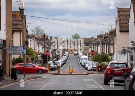 Gillingham ist eine Stadt in der Unitary Authority Area von Medway im Zeremonial County of Kent, England. Die Stadt bildet einen Ballungsraum mit den Nachbarstädten Chatham, Rochester, Strood und Rainham. Es ist auch die größte Stadt im Stadtteil Medway. Im Jahr 2020 hatte sie 108 785 Einwohner. Stockfoto