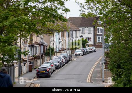 Gillingham ist eine Stadt in der Unitary Authority Area von Medway im Zeremonial County of Kent, England. Die Stadt bildet einen Ballungsraum mit den Nachbarstädten Chatham, Rochester, Strood und Rainham. Es ist auch die größte Stadt im Stadtteil Medway. Im Jahr 2020 hatte sie 108 785 Einwohner. Stockfoto