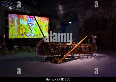 Venedig, Italien - 18. April 2024: Die Installation A Dance with her Myth von Mounira Al Solh für den Libanesischen Pavillon im Arsenale Stockfoto