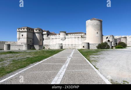 Cuellar, Burg Duques de Alburquerque (11.-17. Jahrhundert). Provinz Segovia, Castilla y Leon, Spanien. Stockfoto