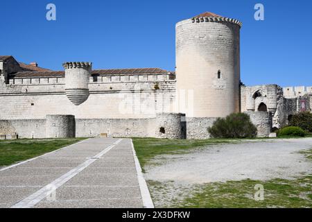 Cuellar, Burg Duques de Alburquerque (11.-17. Jahrhundert). Provinz Segovia, Castilla y Leon, Spanien. Stockfoto