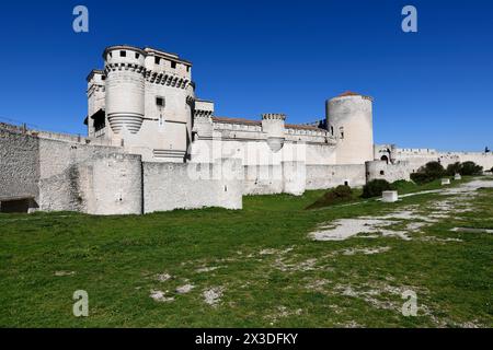 Cuellar, Burg Duques de Alburquerque (11.-17. Jahrhundert). Provinz Segovia, Castilla y Leon, Spanien. Stockfoto