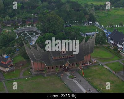 Pagaruyung traditioneller Palast der traditionellen Gemeinde in Padang, West Sumatra, Indonesien Stockfoto