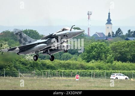 Velika Gorica, 250424. Internationaler Flughafen Dr. Franjo Tudjman, Pleso. Feierliche Ankunft der ersten Gruppe von Rafale-Mehrzweckflugzeugen in Kroatien. Foto: Goran Mehkek / CROPIX Copyright: XxGoranxMehkekx/xCROPIXx gm rafale54-250424 Stockfoto