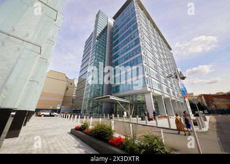 MOSKAU, RUSSLAND - 20. September 2017: Gebäude des Ducat Place III - eines der berühmtesten und hochwertigsten Bürozentren in Moskau. Das Gebäude hat eine Fläche von 33.493 m2 Stockfoto