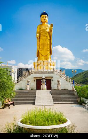 Internationale Buddha Park liegt am Fuße des Tolgoi Zaisan Hügel in Ulaanbaatar, Mongolei Stockfoto