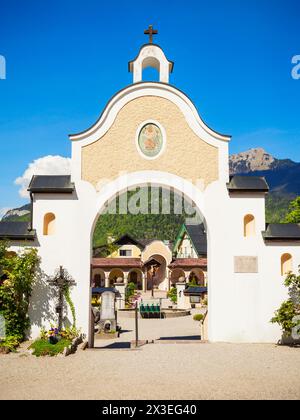 Pfarrkirche St. Aegydius und Friedhof (Pfarrkirche hl. Agydius Sankt Gilgen und Friedhof) in St. Gilgen, Salzkammergut Stockfoto