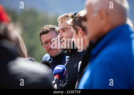 Villeneuve La Salle, Frankreich. April 2024. Porträt von Cyprien Sarrazin während der Pressekonferenz, Frankreich, Hautes-Alpes, Briancon, 24. April, 2024. die künftige gastkommission des Internationalen Olympischen Komitees (IOC) besucht die Infrastrukturen, in denen die Freestyle- und Snowboardveranstaltungen in Serre-Chevalier stattfinden sollten. Foto: Thibaut Durand/ABACAPRESS.COM Credit: Abaca Press/Alamy Live News Stockfoto