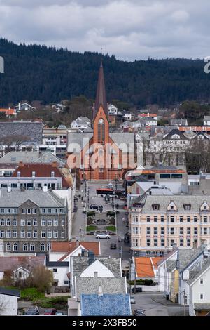 VAR Frelsers Church, Haugesund, Norwegen, Skandinavien vom Kreuzfahrtschiff aus gesehen Stockfoto