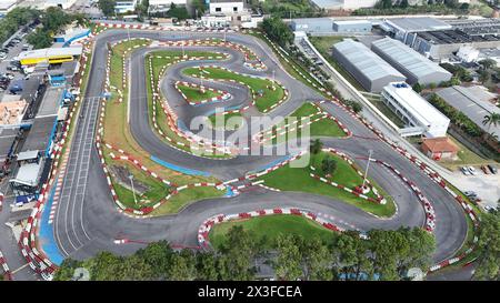 Cotia, Sao Paulo, Brasilien. April 2024. Cotia (SP), 26/2024 Ã¢â‚¬' SPORT/KART/TRAINING/SP Ã¢â‚¬' Luftaufnahme des Kartodromo in Granja Vianna, wo das Training für die 3. Etappe des Sao Paulo Kart Cup Granja Vianna stattfindet, an diesem Freitag (26), der für diesen Samstag, den 27. April 2024, geplant ist. (Kreditbild: © Leco Viana/TheNEWS2 via ZUMA Press Wire) NUR REDAKTIONELLE VERWENDUNG! Nicht für kommerzielle ZWECKE! Stockfoto