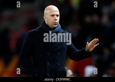 Aktenfoto vom 12.12.2019 von AZ Alkmaar Manager Arne Slot. Liverpool hat sich mit Feyenoord verbal darauf geeinigt, dass sein Cheftrainer Arne Slot am Ende der Saison Jurgen Klopp ablöst. Ausgabedatum: Freitag, 26. April 2024. Stockfoto