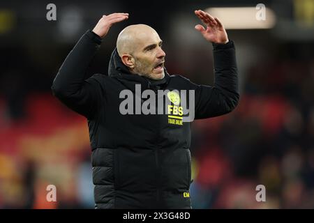 Aktenfoto vom 02/24 vom Leicester City Manager Enzo Maresca. Leicester sicherte sich den automatischen Aufstieg zurück in die Premier League, nachdem Leeds gegen die Queens Park Rangers verloren hatte. Ausgabedatum: Freitag, 26. April 2024. Stockfoto