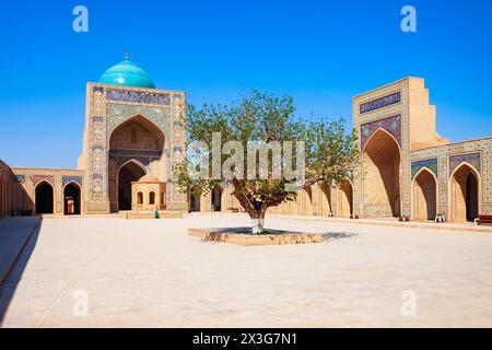 Die Kalyan-Moschee ist Teil des islamischen religiösen Komplexes der POI Kalon in Buchara, Usbekistan Stockfoto