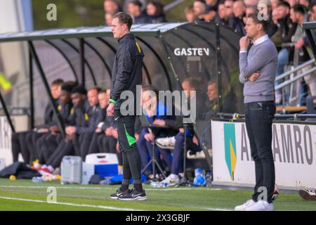 Amsterdam, Niederlande. April 2024. AMSTERDAM, NIEDERLANDE - 26. APRIL: Rick Sturm vierte offizielle Looks während des niederländischen Keuken Kampioen Divisie Spiels zwischen Jong Ajax und Roda JC im Sportpark de toekomst am 26. April 2024 in Amsterdam. (Foto von Jan Mulder/Orange Pictures) Credit: Orange Pics BV/Alamy Live News Stockfoto